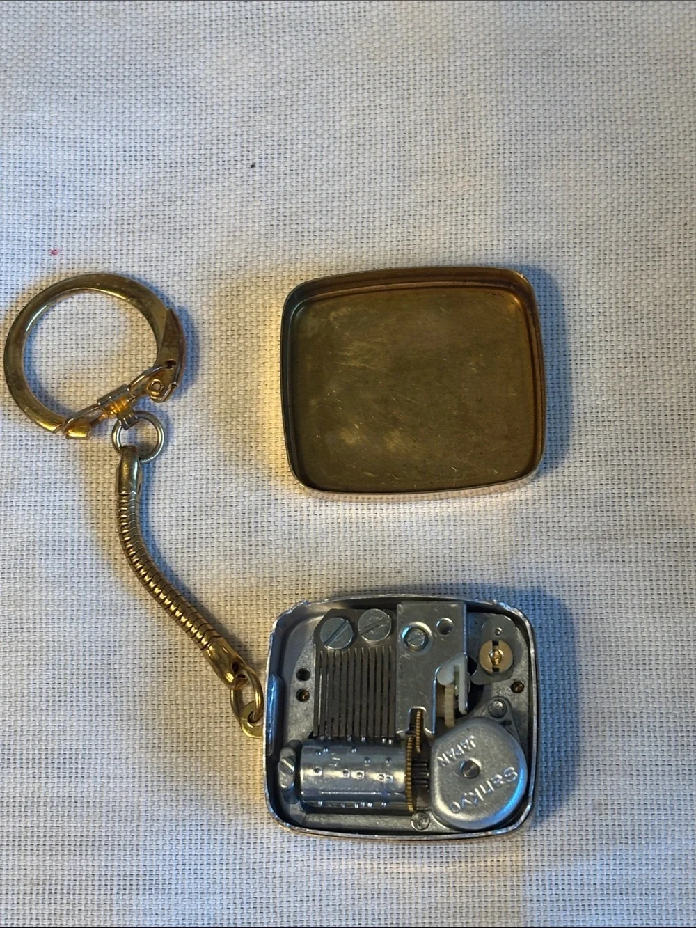 EUC VINTAGE miniature music box keychain, made in Japan by Sankyo